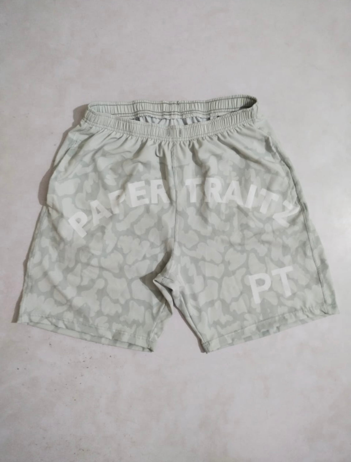 PAPERTRAITZ SHORTS